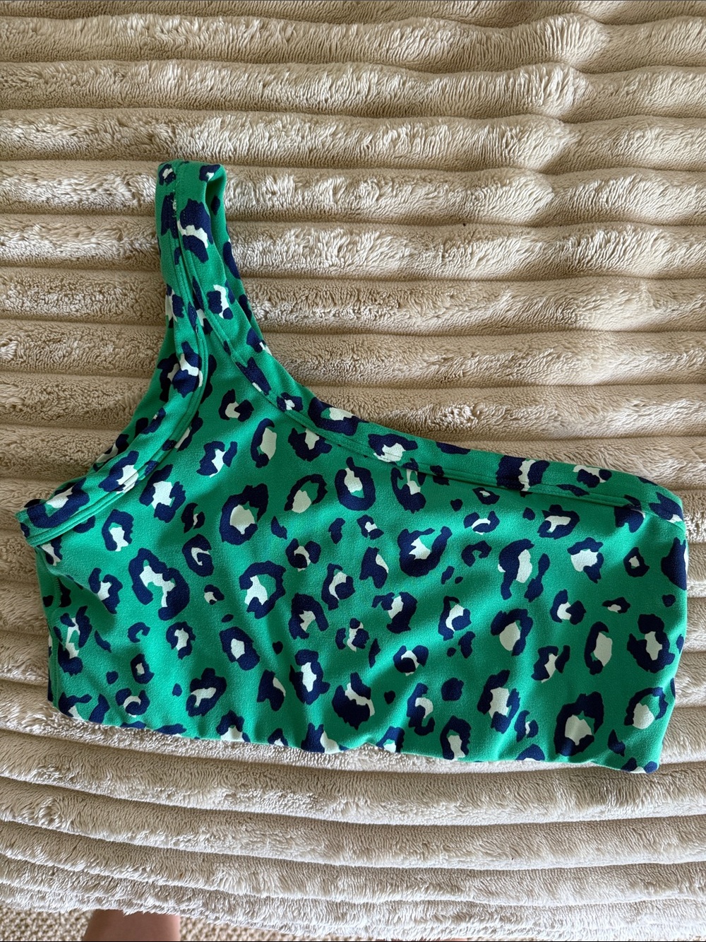 all in motion Green One-Shoulder Leopard-Print Sports Bra